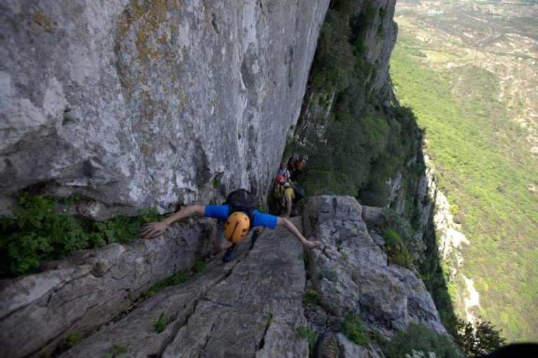 Passage vertical du parcours aventure du Pic Saint Loup