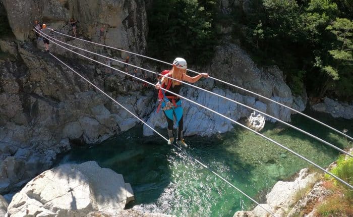 Pont de singe sur la via ferrata du tapoul