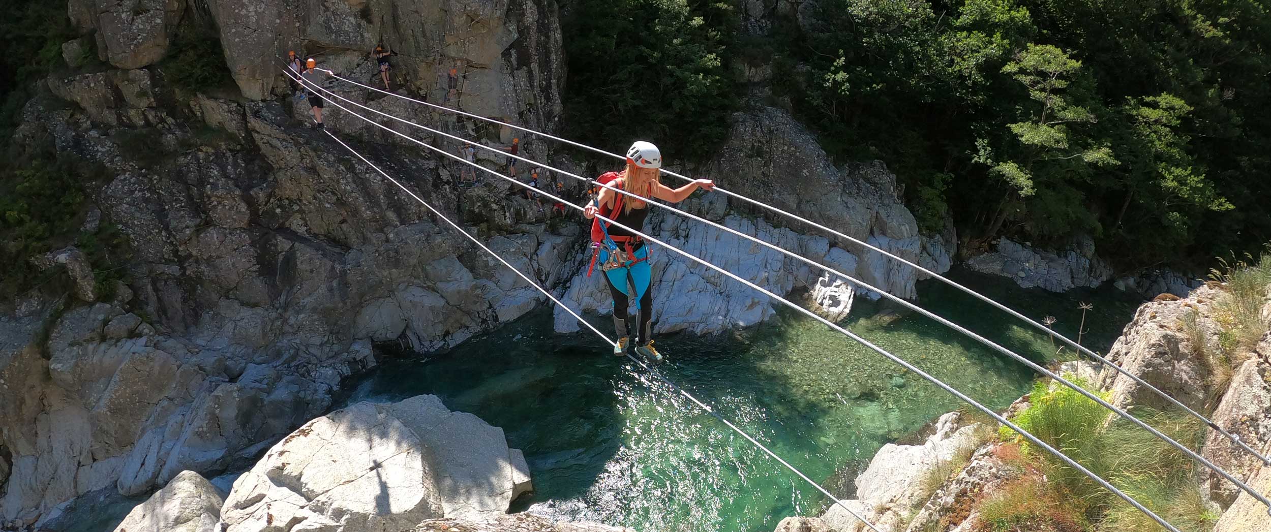 Pont de singe sur la via ferrata du tapoul