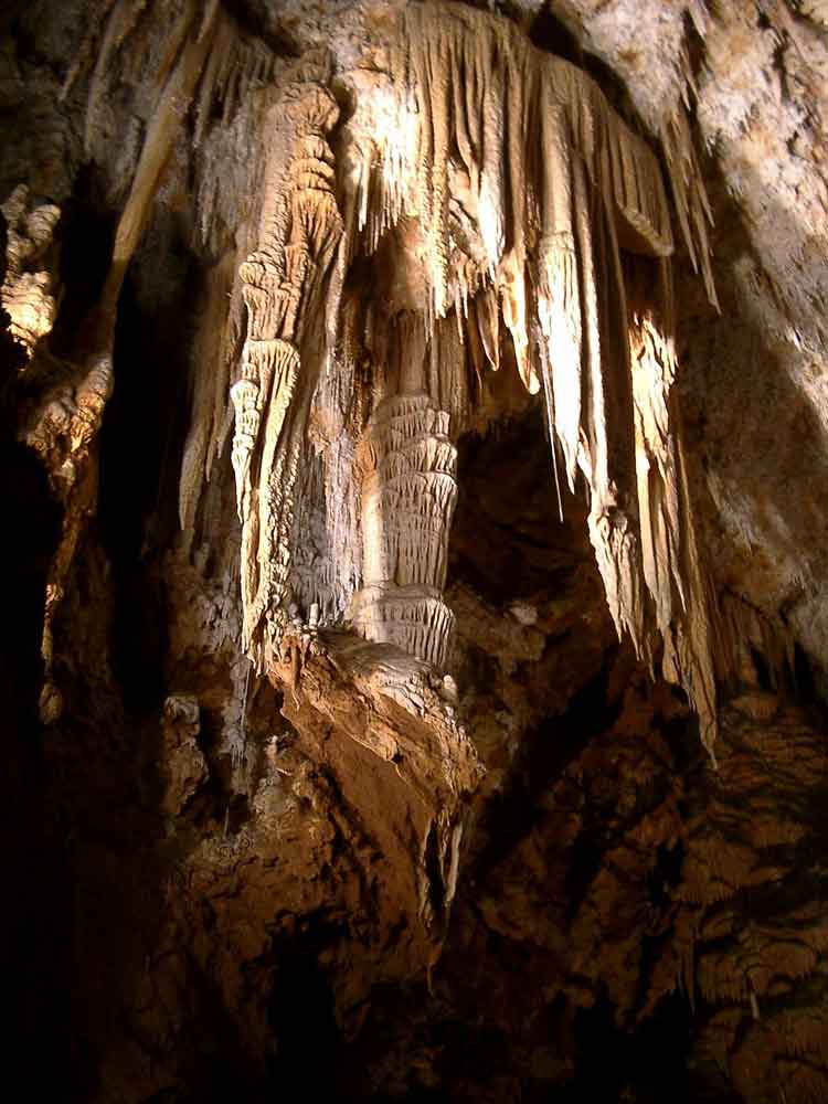 cavité de la grotte de Clamouse
