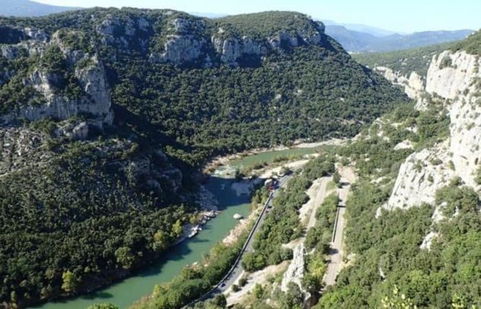 Vue sur l'Hérault depuis la via ferrata du Thaurac